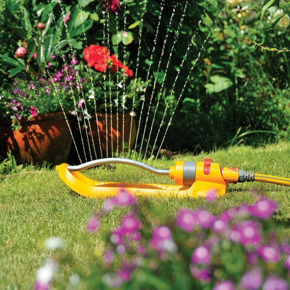 Hozelock Rectangular Sprinkler Plus 180m² 2 Hozelock Rectangular Sprinkler Plus 180m² - Image 2